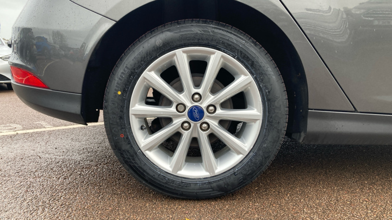 Ford Focus 1.0 EcoBoost 125 Titanium 5dr Petrol Hatchback